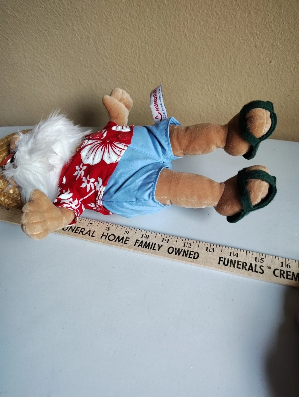 Aurora NWT Summer Vacation Beach Bum Suntan Santa Plush 15